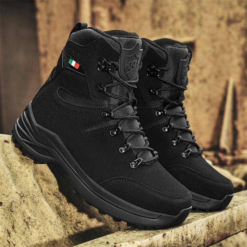 

Large Military Boots for Outdoor Travel - 2025 Collection 41