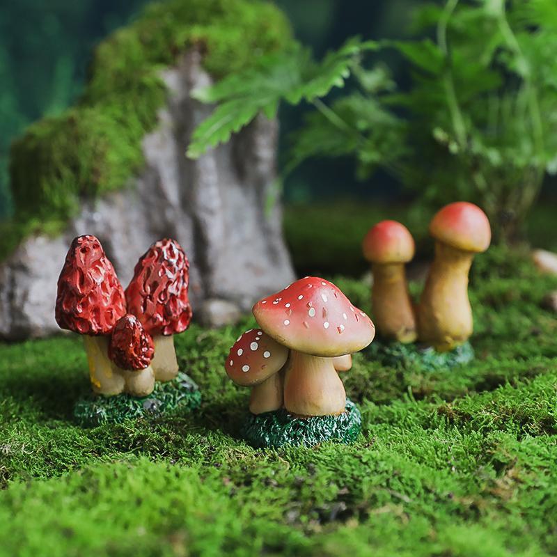 Red Mushroom Resin Ornament for Succulent Pots - DIY Micro Landscape Decoration