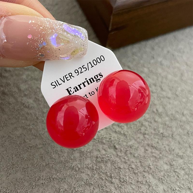 Korean version of dopamine color spherical earrings women's new fashion resin stud earrings sweet and cute round bead earrings