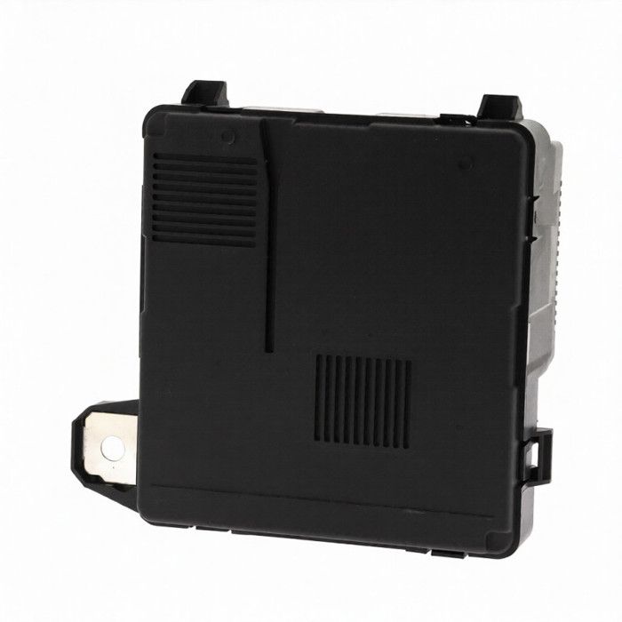 Boîte à fusibles moteur 65 pôles compatible Renault Mégane 2 et Scénic 2. Référence OEM 8200306033 / 8200306032