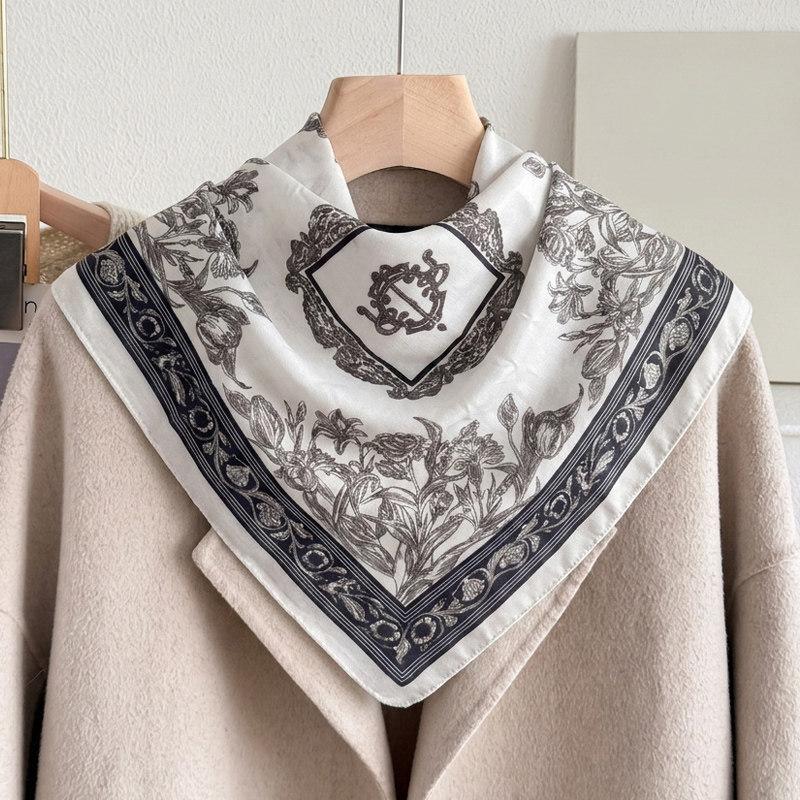 71 Cotton and Linen Retro Wind Green Geometric Small Square Scarf Silk Scarf Women's New Neck Protection Small Scarf Silk Scarf Neck High Sense