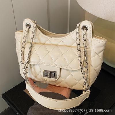 Small Bag Women's Design Sense Niche 2025 New Trendy Fashion Shoulder Messenger Bag Summer Versatile Diamond Chain Bag