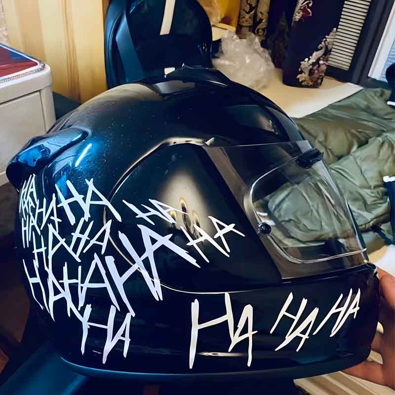 HAHAHA Joker Lachend Motorradhelm Aufkleber Wasserdicht Motorrad Benzintank Langlebige Dekoration Autofenster Lustige Vinyl Aufkleber