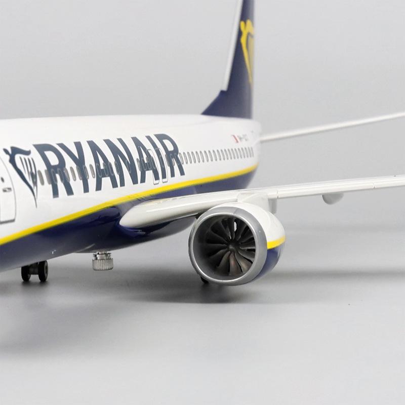 Ryanair plane model B737 Aircraft Model With Base Landing Gears Resin Miniature Plane For kids Gifts or Display Decorations