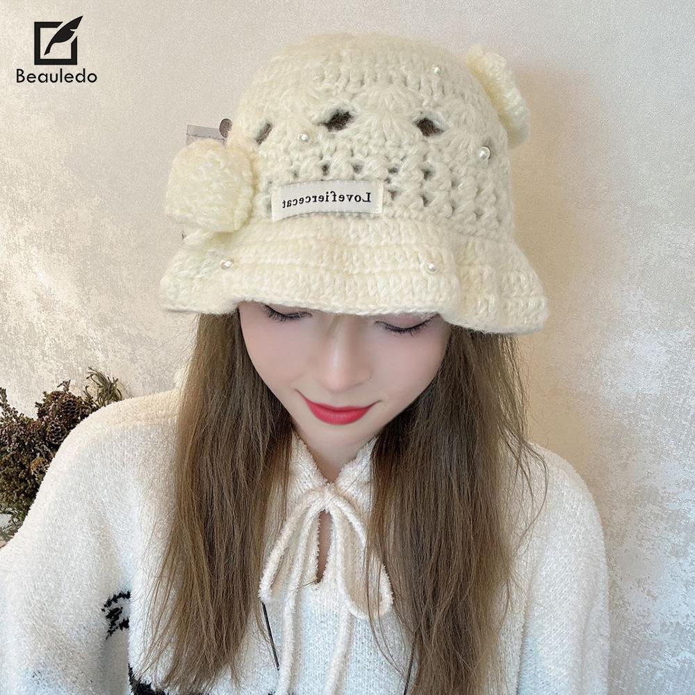 Koreanische Version von Handgemachten Blumen Gehäkelte Perle Fischerhut für Damen Niedlich und Vielseitig Gesicht Zeigend Klein Wolle Gestrickter Topfhut Herbst und Winter
