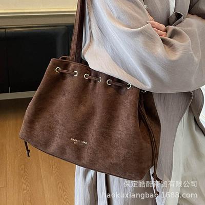 Large Capacity New Tote Bag 2025 Suede Casual Korean Version Ins Versatile Portable Shoulder Bag Fashion Trendy Light Luxury