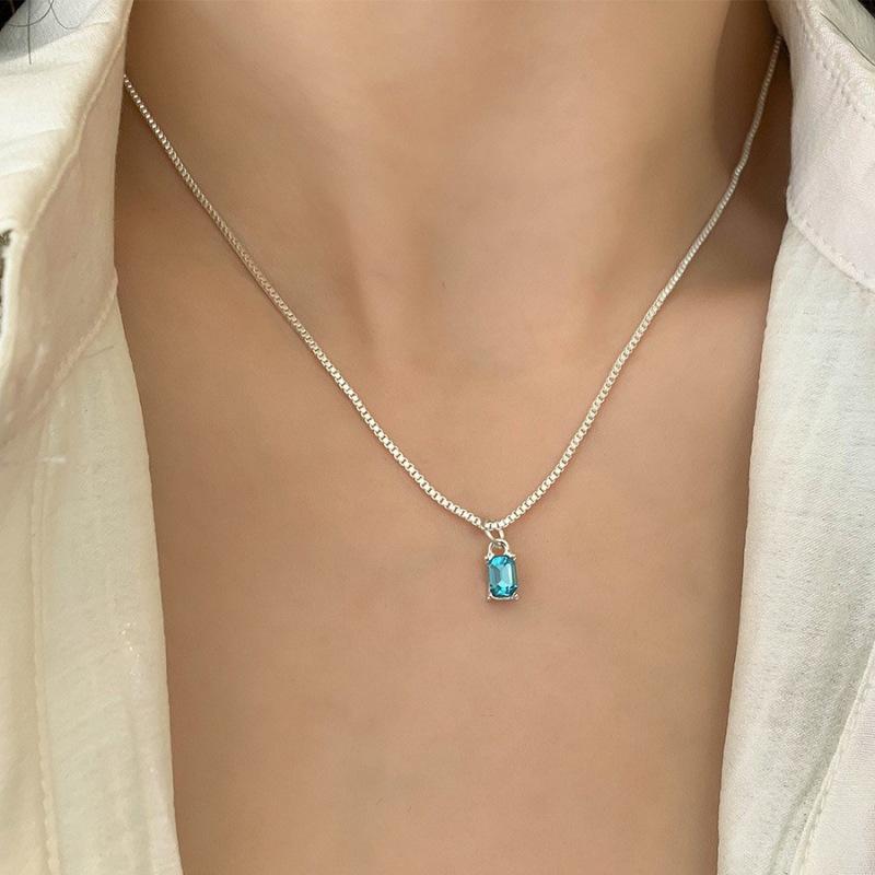 Trendy Geometric Square Zirconia Necklace for Women - High-End Versatile Clavicle Chain