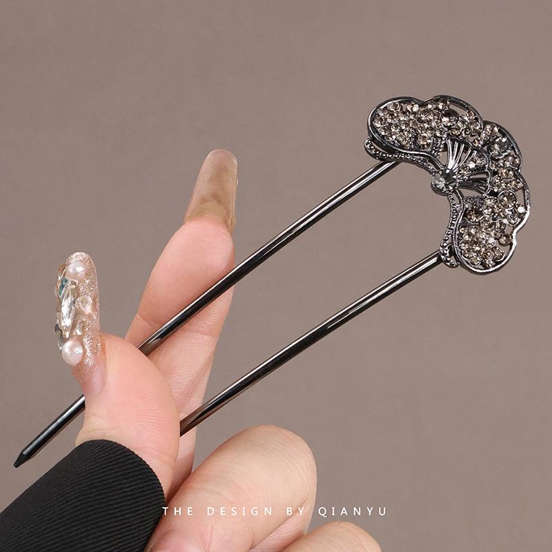 Vintage Chinese Style Hairpin for Updos - Elegant Retro Hair Stick with Tassel for Qipao