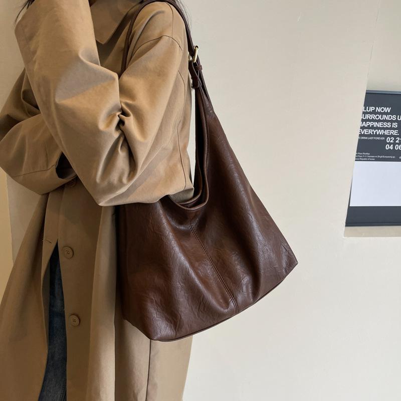 2025 Korean Bag New Commuter High-end Tote Big Bag Women's Simple Versatile Soft Leather Shoulder Bag Large Capacity