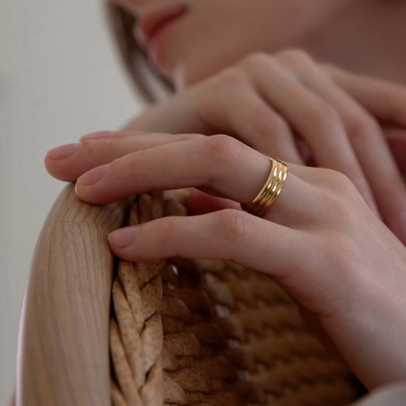 ma.mo ribbed band ring