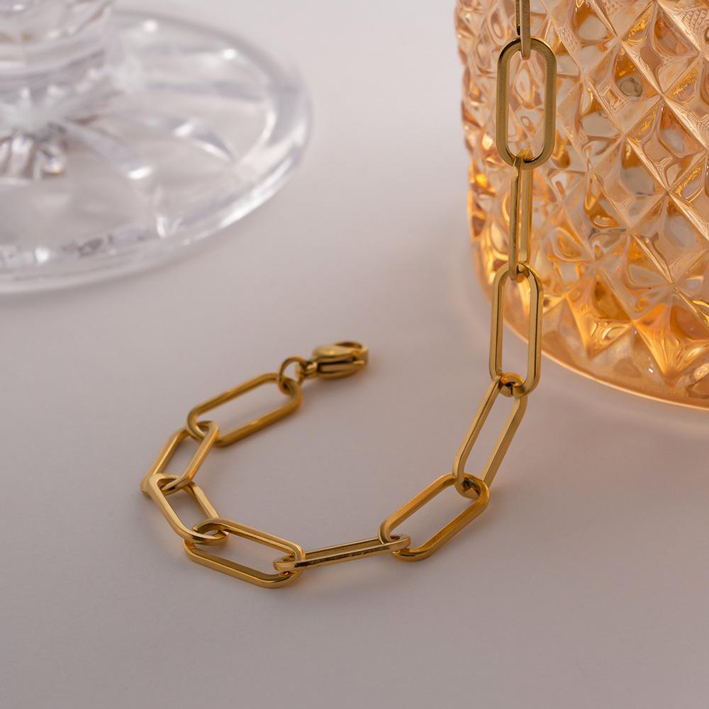 18K Gold Electroplated Thick Paperclip Chain Choker - Hip Hop/Punk Style Pendant for Women.