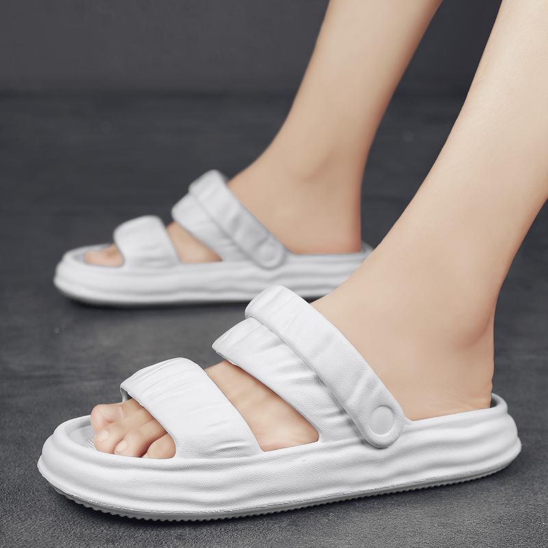 Men Slippers Fashion Leather Flip Flops for Men Handmade Outdoor Soft Sandals Classic Luxury Brand Designer Shoes Zapatos Hombre