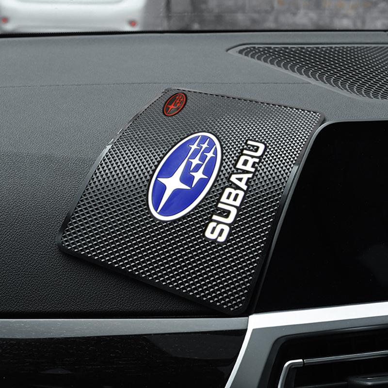 Badge de Voiture Style Tapis Antidérapant Tableau de Bord Central Coussin Antidérapant Intérieur Pour Subaru XV BRZ WRX STI Forester Ascent Impreza Legacy Outback Levorg