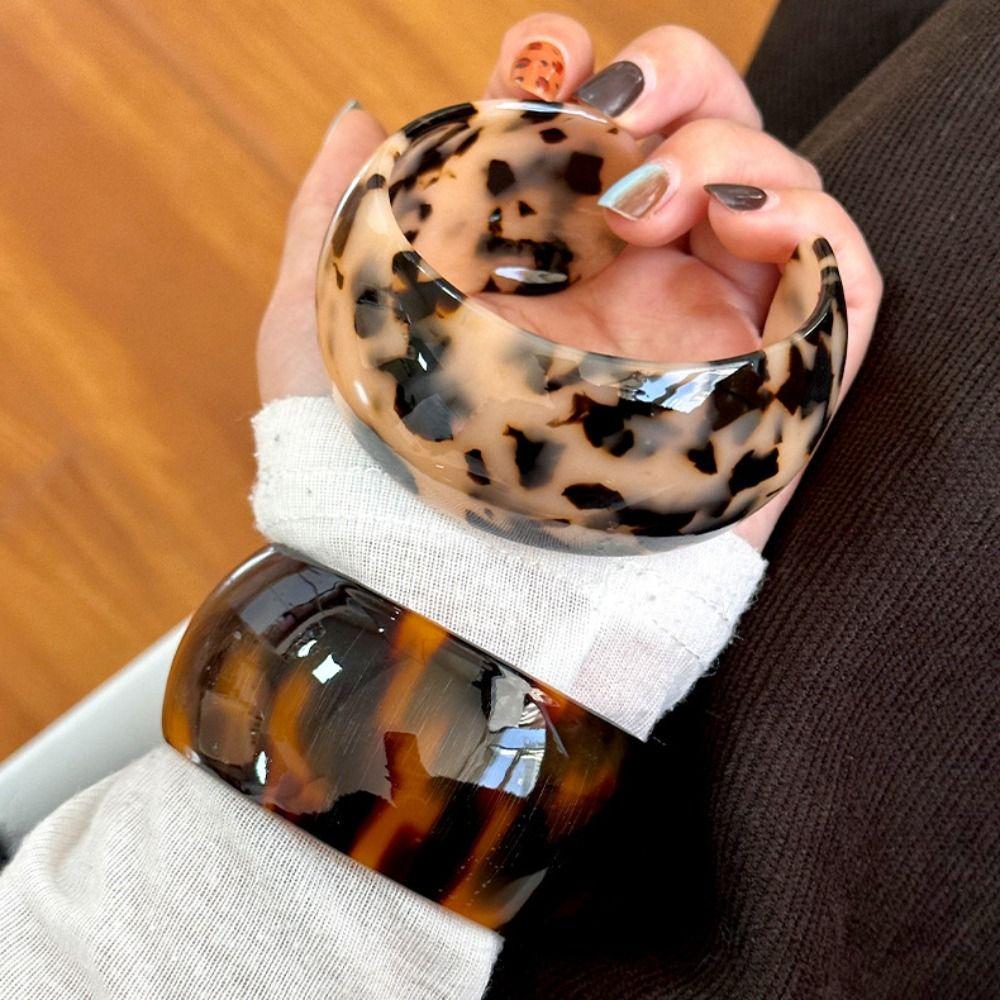 Temperament Resin Bangle Fashionable Exaggerated Bracelet Leopard Print Cuff Bangles  Gift