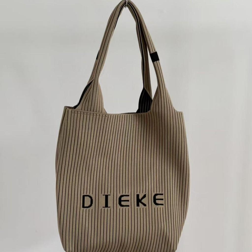 Women's Summer Casual Straw Handbag - Large Capacity, Hand-Woven, Perfect for Beach Vacations & Lazy Days.