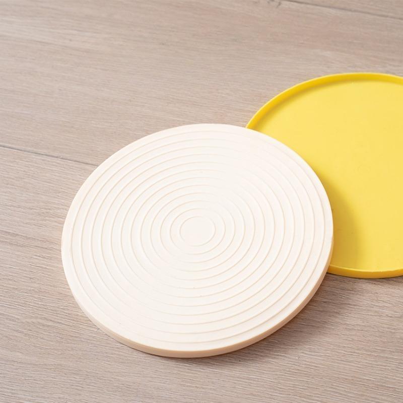 Pet Feeding Mat Waterproof Anti Slip Easy To Clean Cat and Dog Bowl Rubber Pad Travel Portable Pet Meal Mat