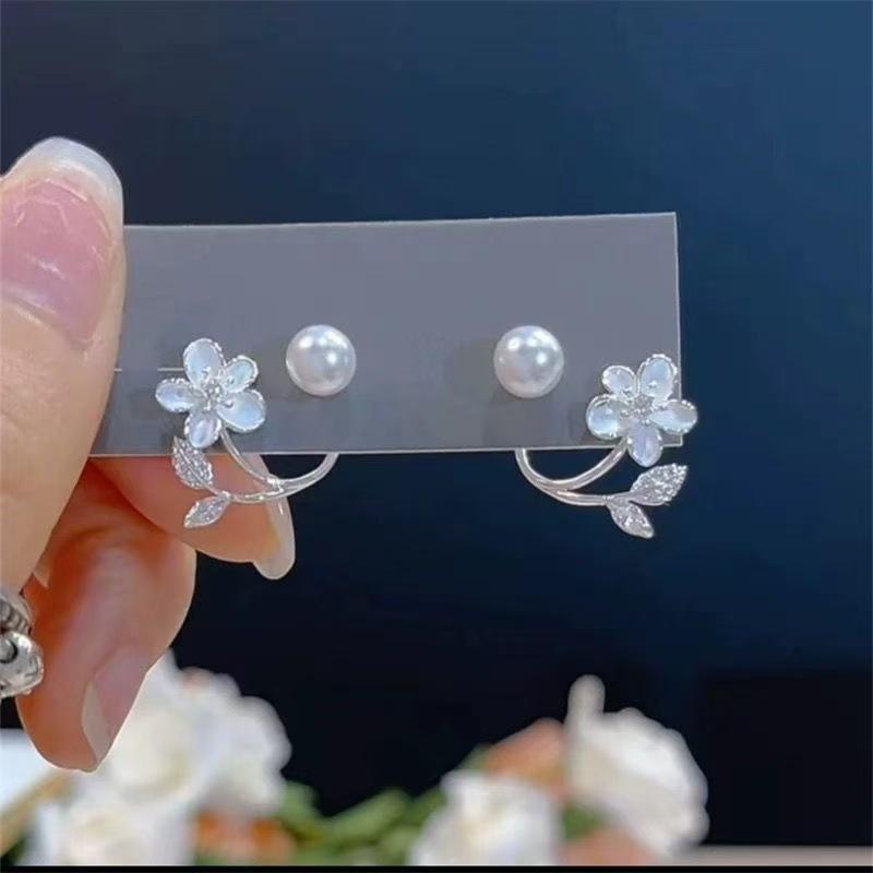 2025 Summer Elegant Beaded Flower Earrings - High-End, Sweet, Versatile Niche Design, Ins Style