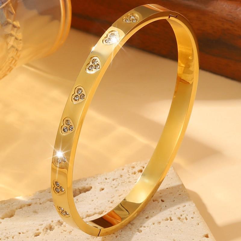 Starry Sky Full Diamond Titanium Steel Bracelet – Versatile, No-Fade Silver Women's Fashion Accessory