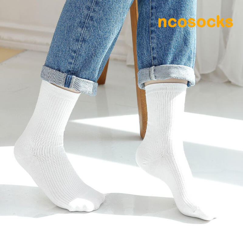 FSN102_Slim ankle socks that make your ankles look slimmer Orange Brown