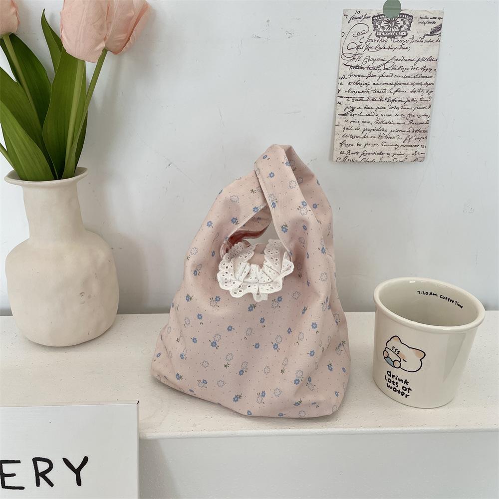 1 Lace floral portable canvas bag, work sundries commuter bag, summer light and thin women's wrist bag