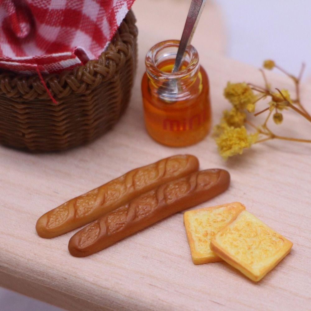 

1 set of Bread Dollhouse Simulation Food Fruit Breakfast Set Dollhouse Mini Bread Machine DIY Toy