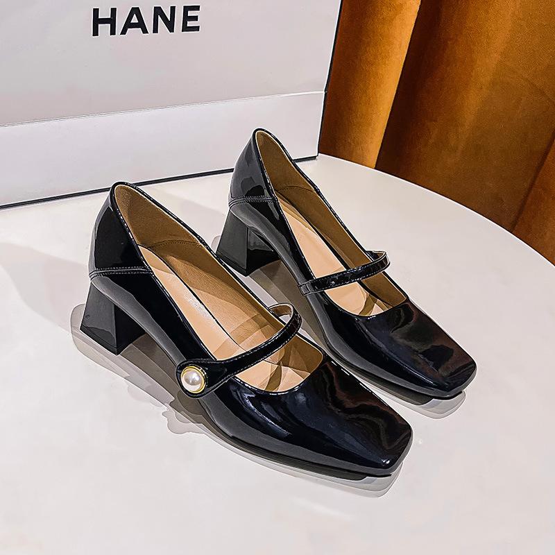 Mary Jane women's shoes thick heel one-word strap high heels new red wedding shoes medium heel pearl square head single shoes