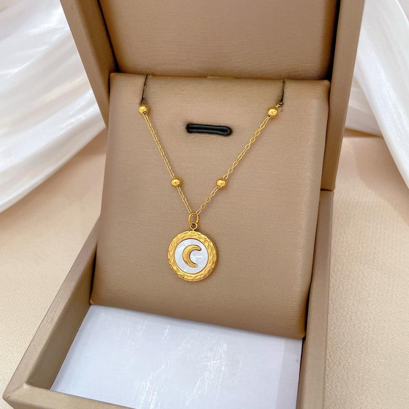 Shell Moon Temperament Personality Minimalist Wind Stove Real Gold Female Collarbone Necklace