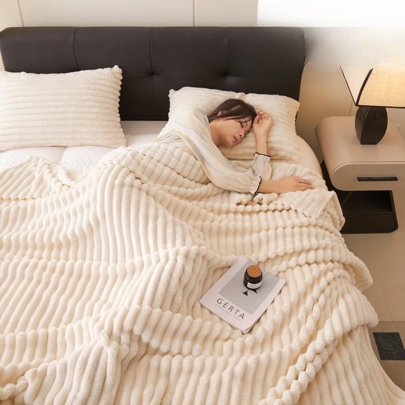 Fleece Throw Blanket for Couch,Super Soft Warm Fluffy Blanket for Bed Sofa Room Decor-Lightweight Cozy Fuzzy Striped Blanket for All Seasons