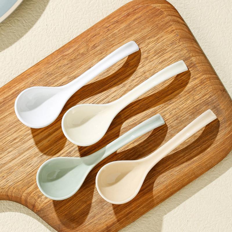 1-Piece Asian Soup Spoon, Ceramic Chinese Style Spoons Ramen Spoon Retro Porcelain Spoon, 6.5 inches