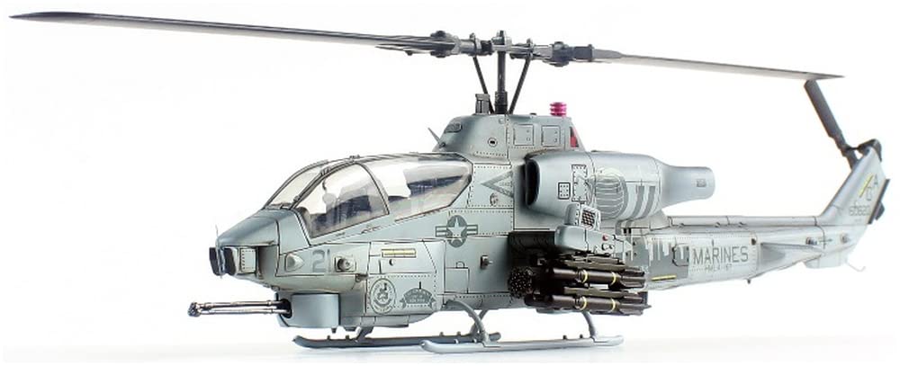 Dream Model Scale US Marine Corps Super Cobra Late Model Plastic Model DMO720017 Molded In Color 1/72 AH-1W