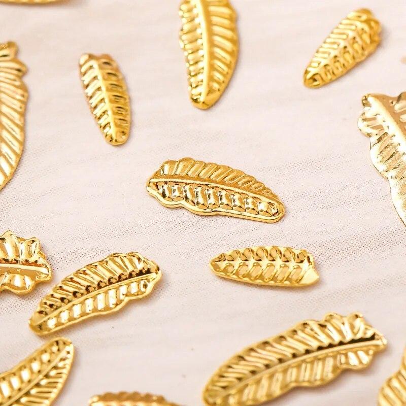 Beauty Nail Art Dekoration Golver Featherm 3D Metall Stil Maniküre Charm Design Öle Dekorative Accessoires