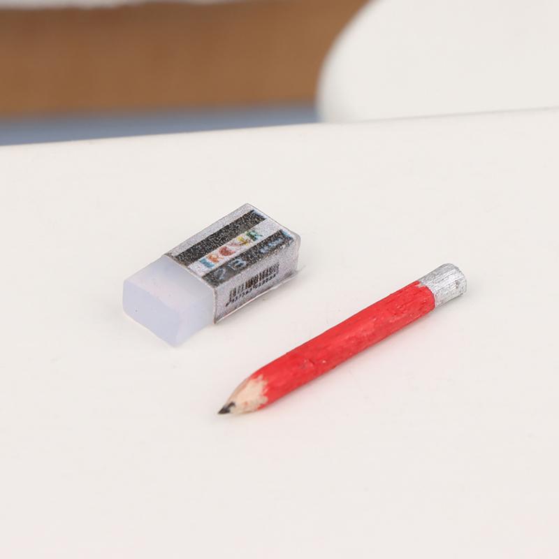 1 sett 1:12 Dukkehus Miniatyr Notebook Blyant Viskelær Student Skrivesaker Modell Barn Late Leke Leke Dukkehus tilbehør