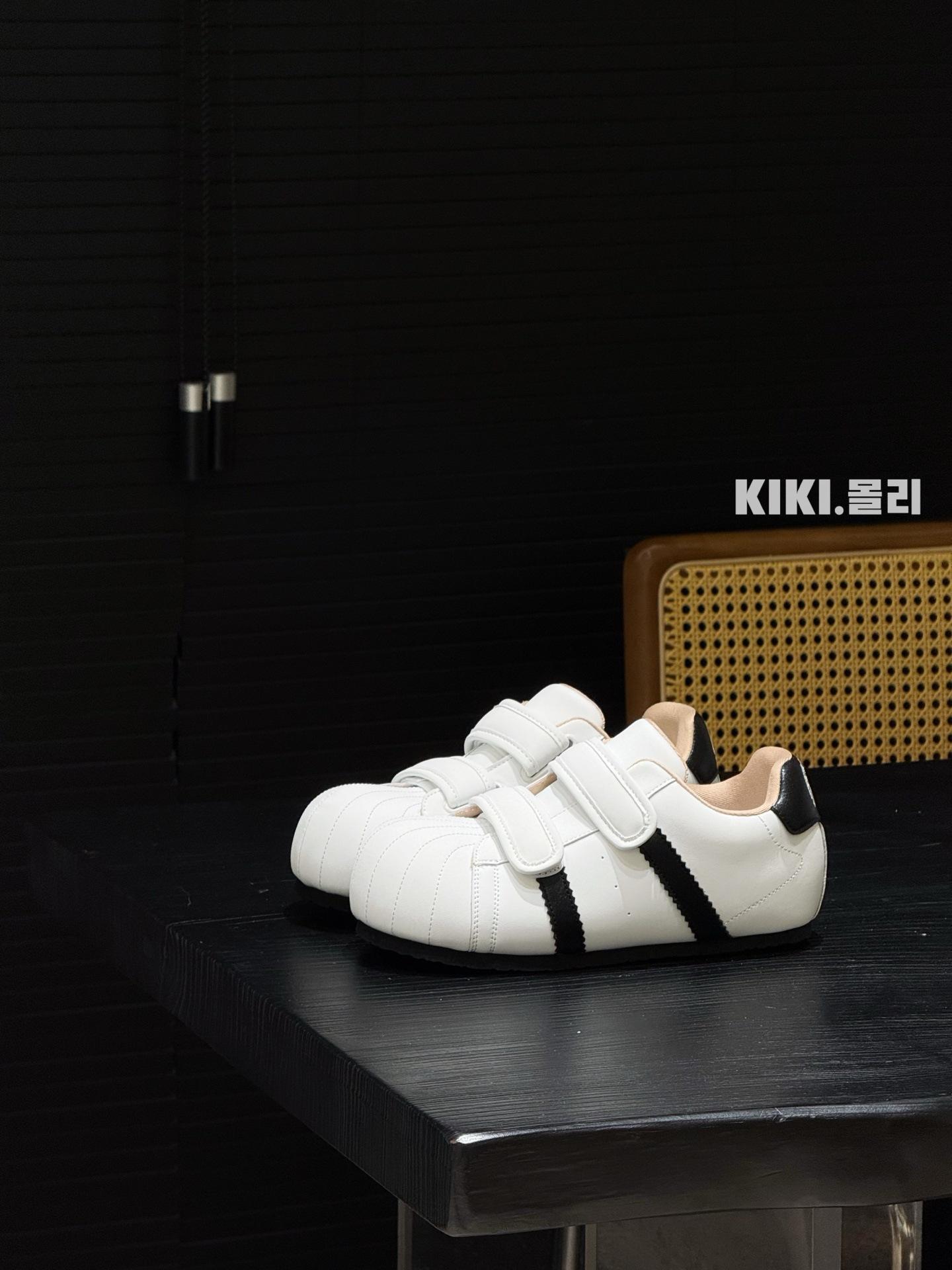 

Versatile casual women s Q version bubble shell sports board shoes Velcro inner height increase new little white shoes bread shoes 35