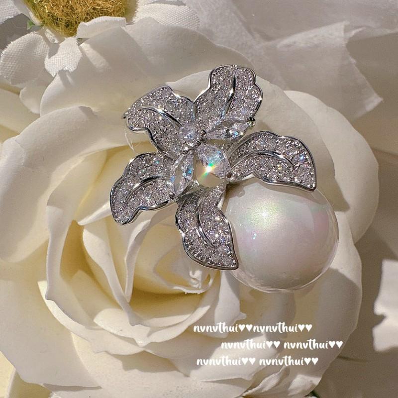 Elegant Tahitian Sea Pearl Earrings With Zircon Floral Design 14mm White Shell Studs Women Vintage French Style