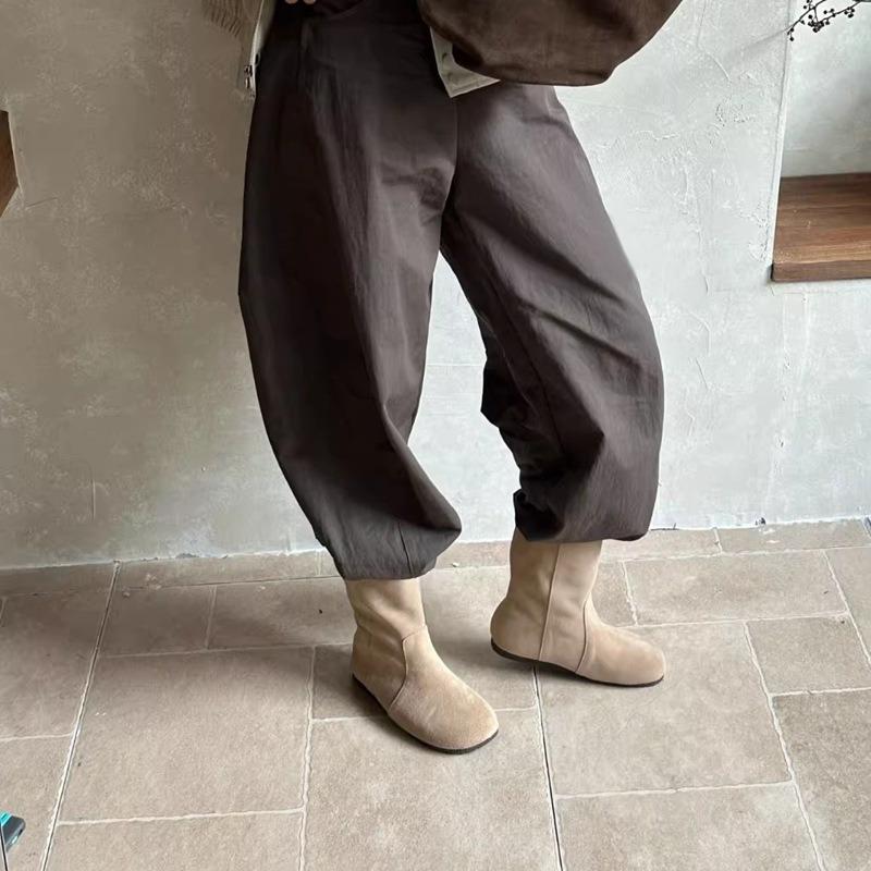 Retro leather boots comfortable flat-bottomed short boots round-toed Martin boots new soft-soled wide boots in autumn and winter