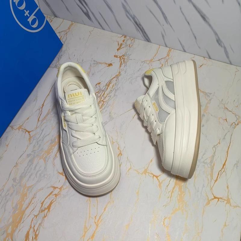 Korean version of thick-soled heightened soft-soled mesh casual shoes 2025 summer new shoes women's board shoes versatile white shoes