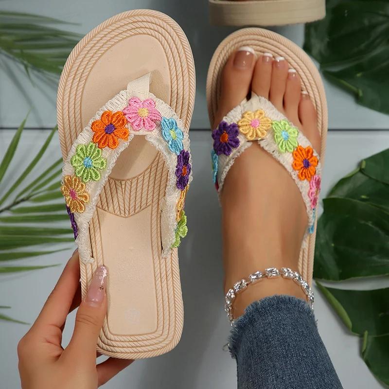 Fashion Women's Colorful Flower Decor Flat Flip Flops Fashion Clip Toe Summer Slippers for Women 2025 Comfort Non Slip Beach Shoes Woman