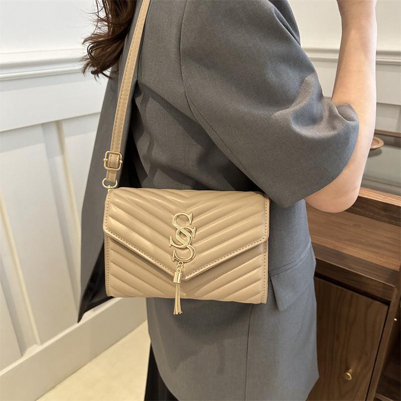 Stylish And Elegant Pu Small Square Crossbody Bag For Women With Chic Chain Strap