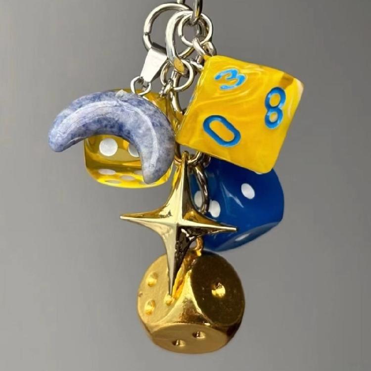 Stilvoller Handyhüllen-Anhänger Würfel Hängender Charm Mehrzweck-Würfel Amulett Rucksackzubehör Modeschmuck für Geldbörse