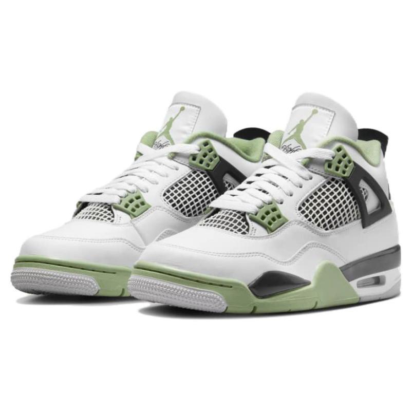 Air Jordan 4 Retro