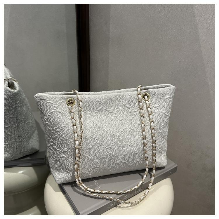 Fashion and Popular Women's Diamond 2025 Summer New Casual Simple Chain Crossbody Shoulder Tote Bag