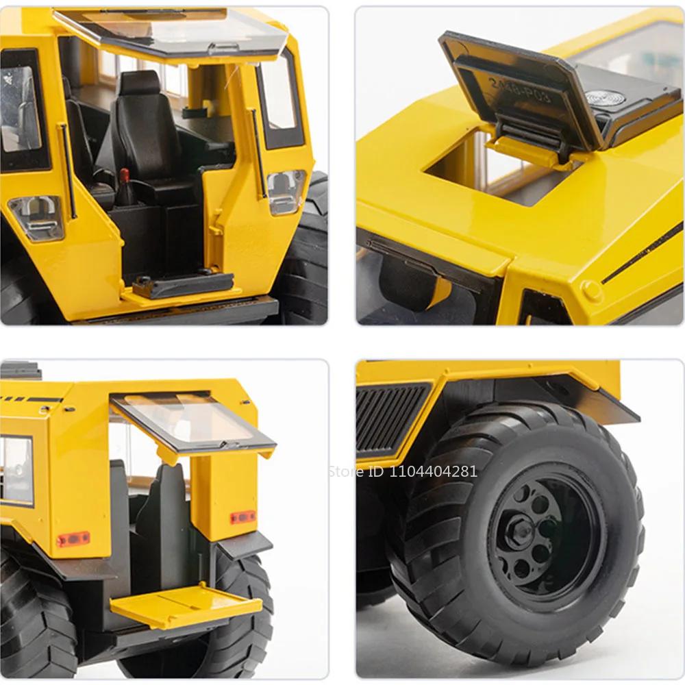 1/24 Russland Geländewagen Legierungsmodelle Spielzeug Diecast Türen geöffnet Sound Licht Rückzug Offroad-Autos Kinderspielzeug Geschenke