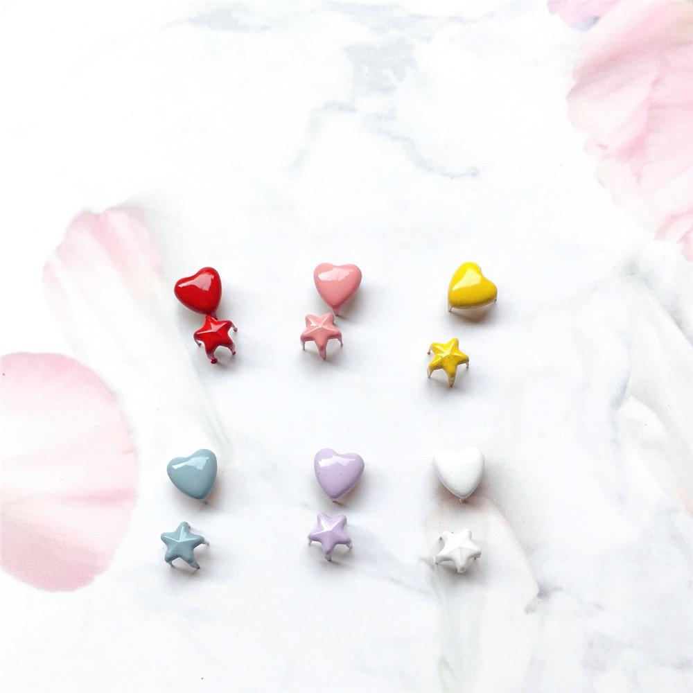 20Pcs Mini Star Buckles Handmade Sewing Accessories Love Buttons Buckles Decor Doll Clothing