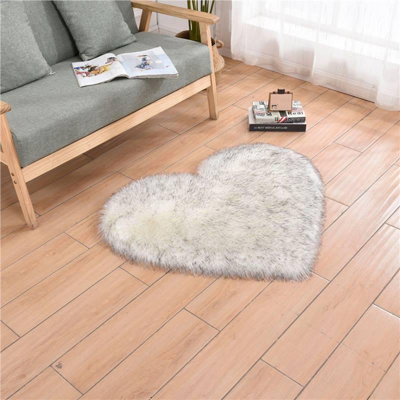 Ivory Heart-Shaped Imitation Wool Carpet for Bedroom & Living Room
