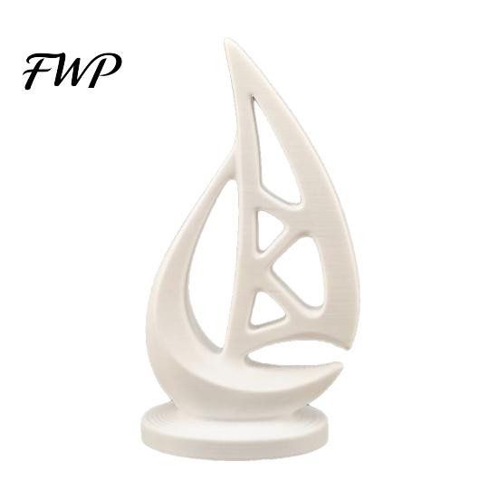 Stylish Nautical Ornament Mini 3D Printed Sailboat Figurine Coastal Boat Durable Art Piece Sculpture for Modern Home Office Mantel Bookshelf белый