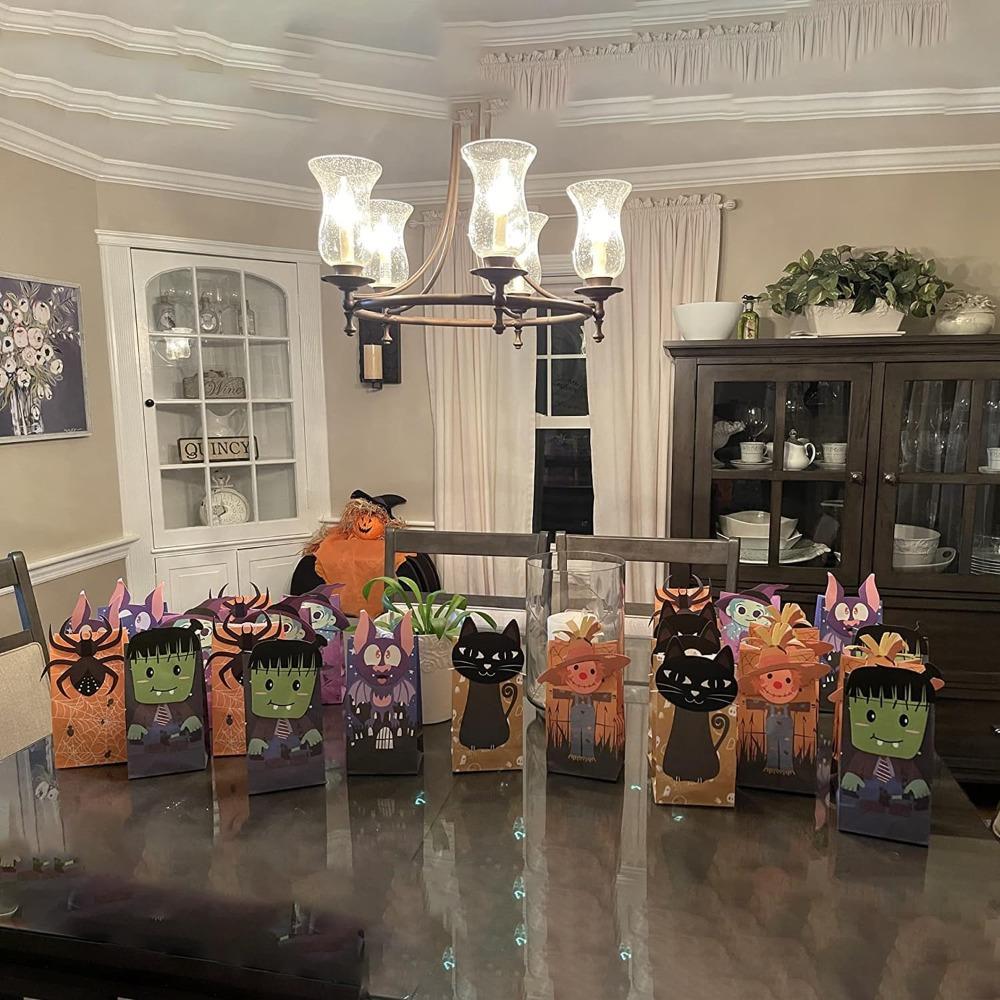 24pcs Halloween Treat Bags Party Tote Bag Packs Trick or Treat Goody Bags with Stickers Gift Bag Halloween Gift Bags Party Favor Bags Gift Wrap Bags