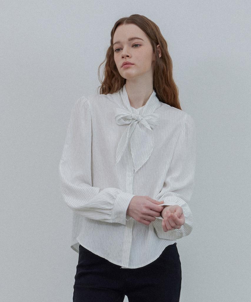 LE STUDIO Crinkle Tie Set Blouse_Ivory