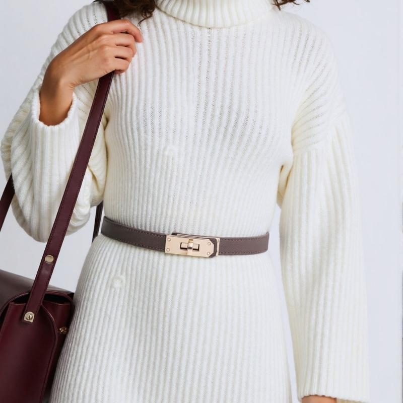 Fashionable Metal Adjustable Buckle Slim Belt for Women Perfect for Casual and Business Outfits