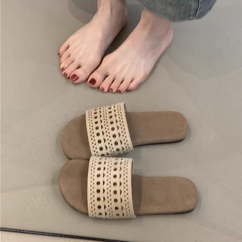 Design Sense Niche One-word Sandals Summer 2025 Retro Woven Hollow Open-toed Outer Wear Cool Slippers Women's Shoes