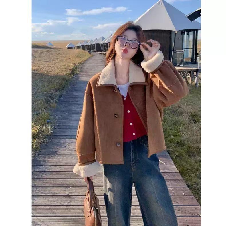 Women's Autumn 2025 Short Shearling Suede Coat - New Style for Early Winter